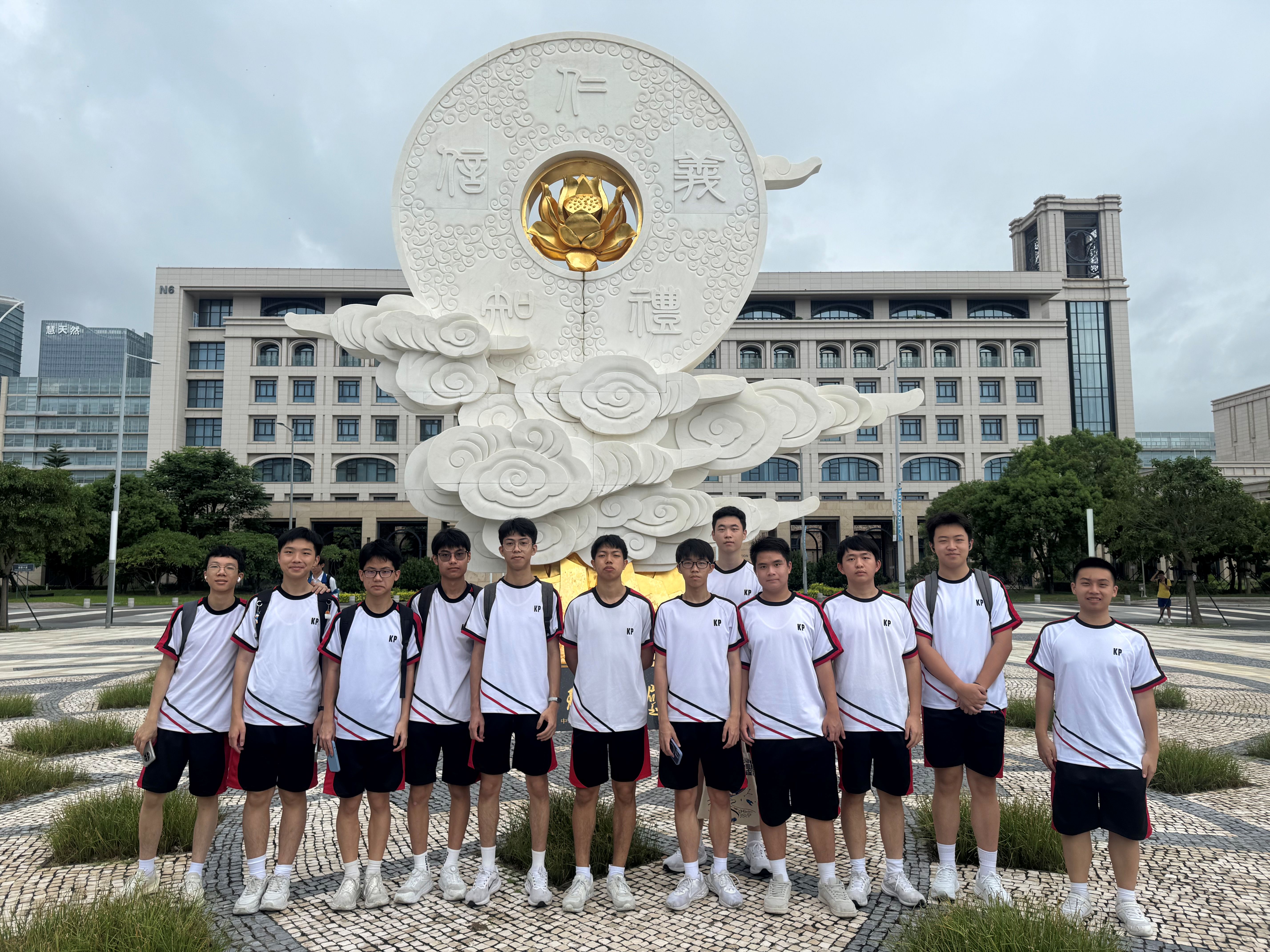 01高二級參賽學生合照s