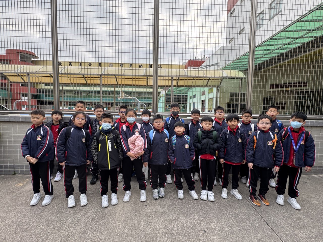 學生賽前合照 P3